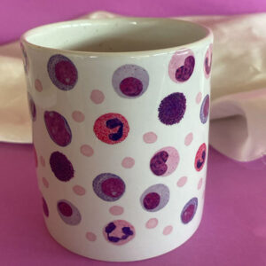 Caneca - Leucocitária (com pequeno defeito: caneca com manchas na parte interna conforme foto)
