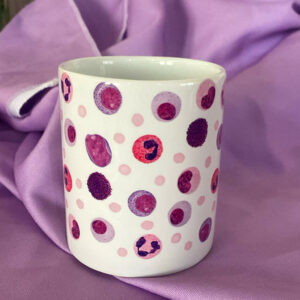 Caneca - Leucocitária (com pequeno defeito: com pequeno risco conforme foto)